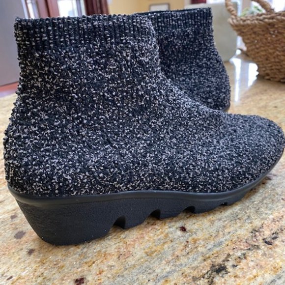 Bernie Mev Wedge Booties - Picture 5 of 5